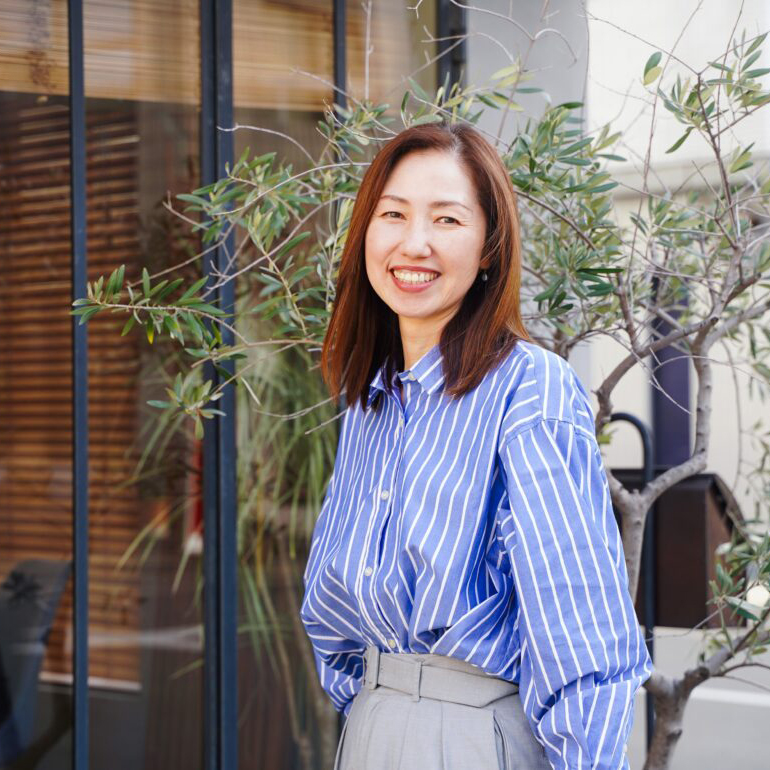 山崎 佳子